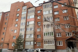 3-к. квартира, 100 м², 1/6 эт.